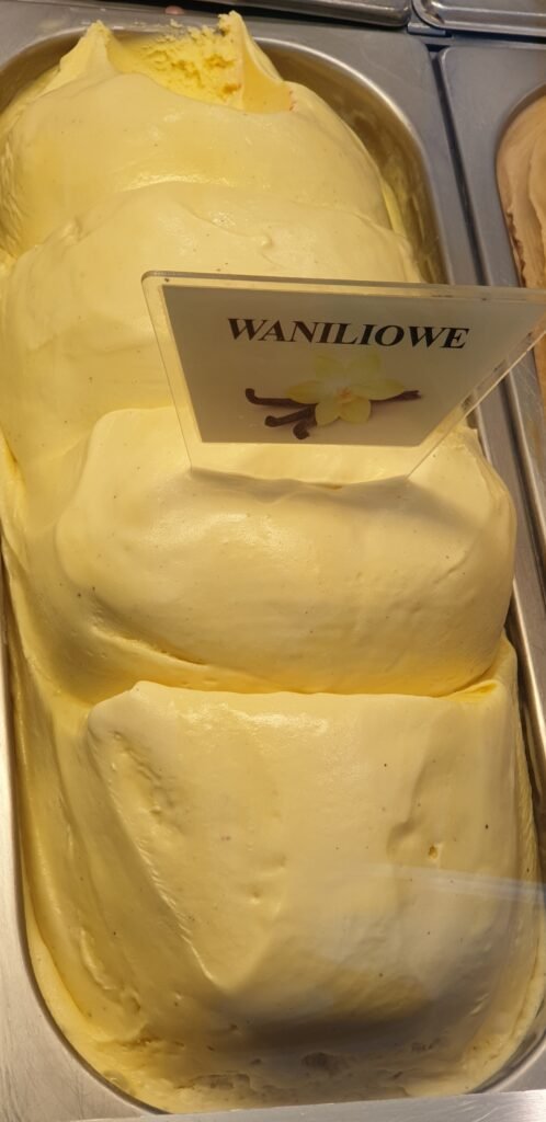 Photo of ice cream for Dog Eat Guide food safety article